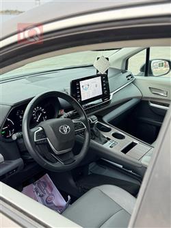 تويوتا سيينا